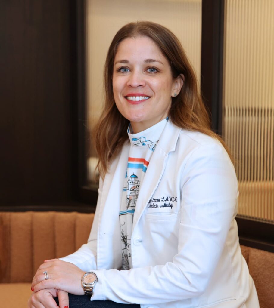 Portrait du Dr Emma Lavocat médecin esthétique au sein d'Anthèse Bordeaux